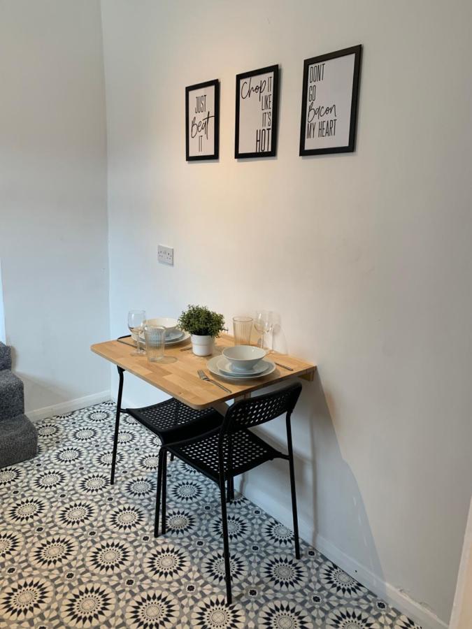 Windsor 4 - Spacious Beautiful 4 Bdrm Maisonette Nr Ncle Free Wifi Free Parking เกทส์เฮด ภายนอก รูปภาพ
